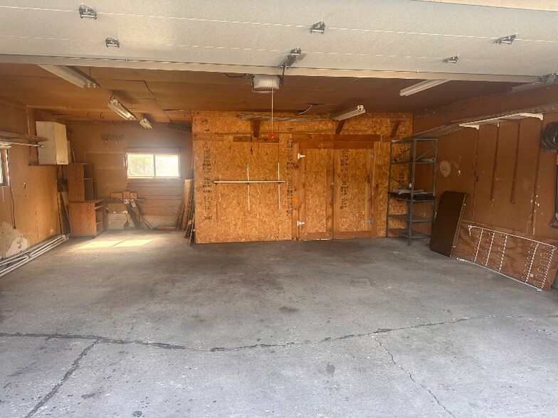 Building Photo - 203 Vicic Ave