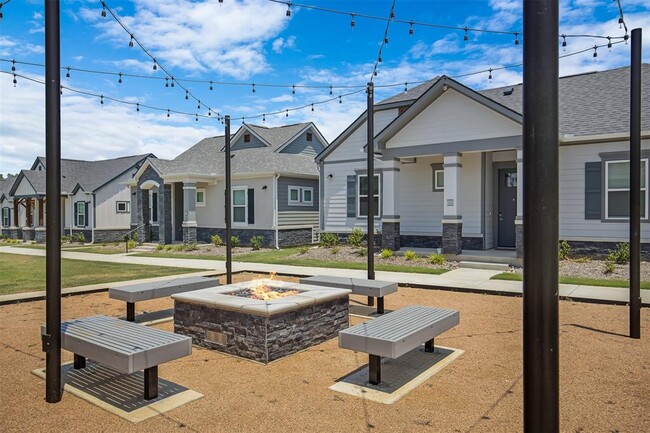 Building Photo - 7265 Borland Dr