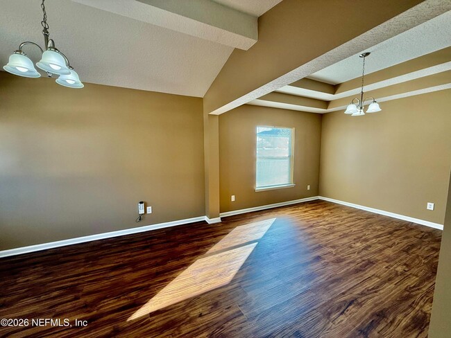 Building Photo - 708 Sharon Ct