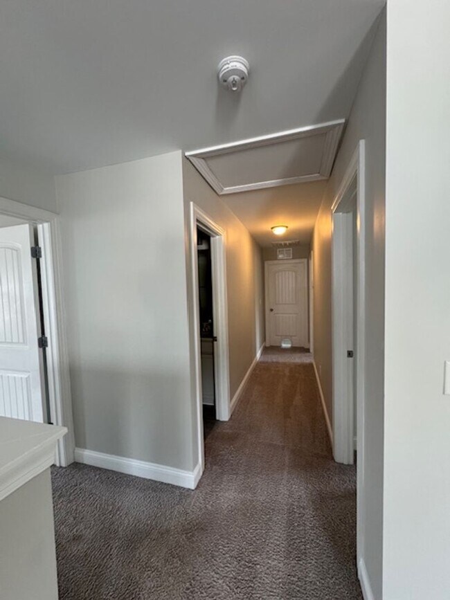 Building Photo - The Creek Of Willowwick