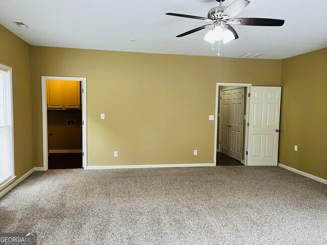 Building Photo - 70 Indian Bluff Dr