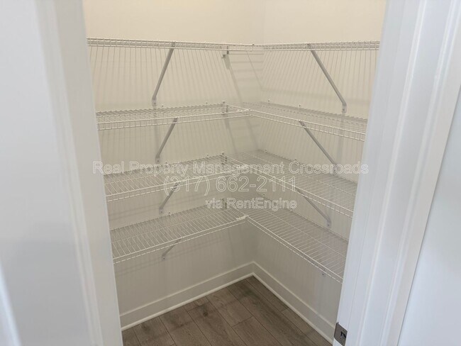 Building Photo - 6388 Tutelo Dr