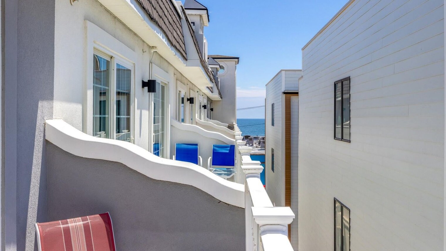 Building Photo - 15 Sumner Ave