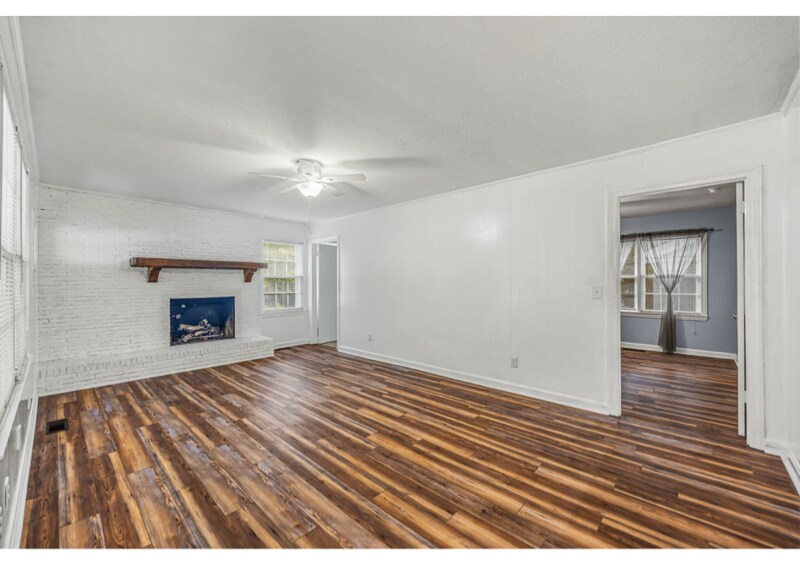 Building Photo - 3308 Kelwin Ave