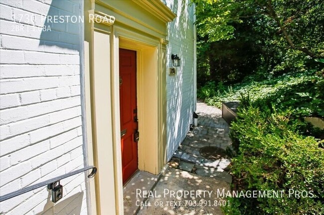 Building Photo - 1730 Preston Rd