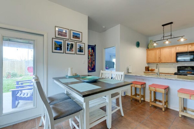 Building Photo - 1509 Oak Harbor Dr