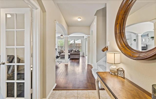 Building Photo - 5200 Birchwood Dr