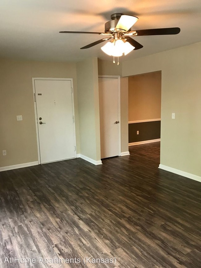 Building Photo - 7620 Shawnee Mission Pkwy