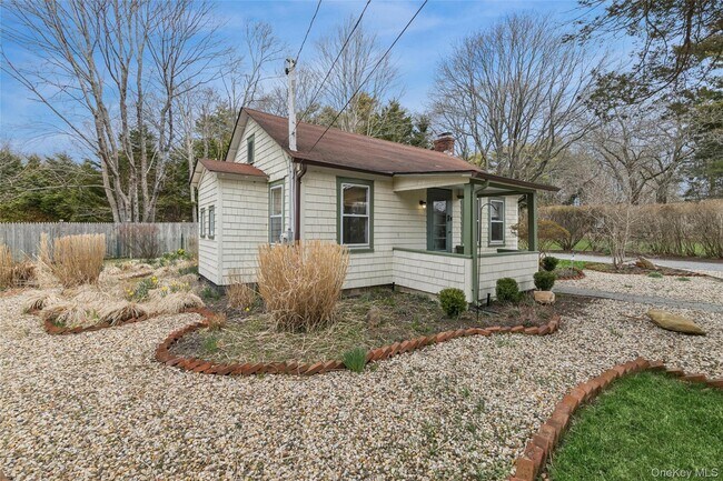 Building Photo - 424 Main St