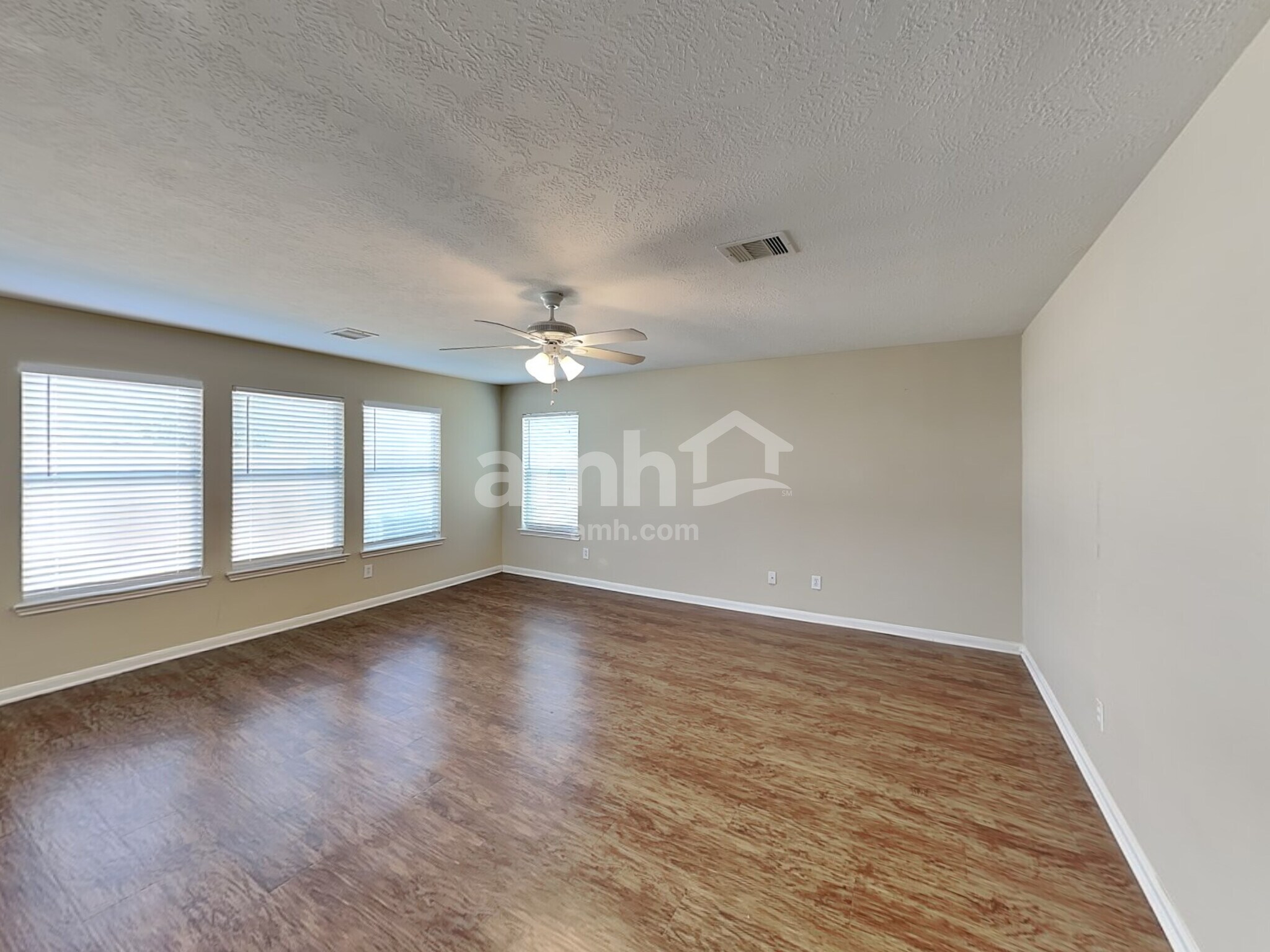 Building Photo - 18219 Rexine Ln