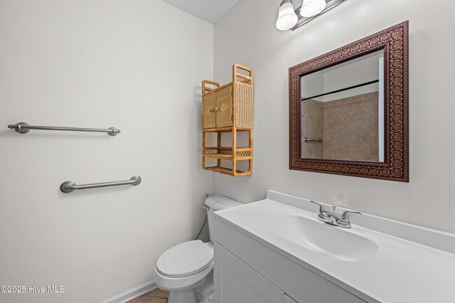 Building Photo - 314 Pebble Ln