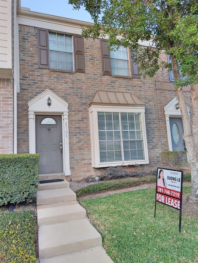 Building Photo - 2930 Grants Lake Blvd