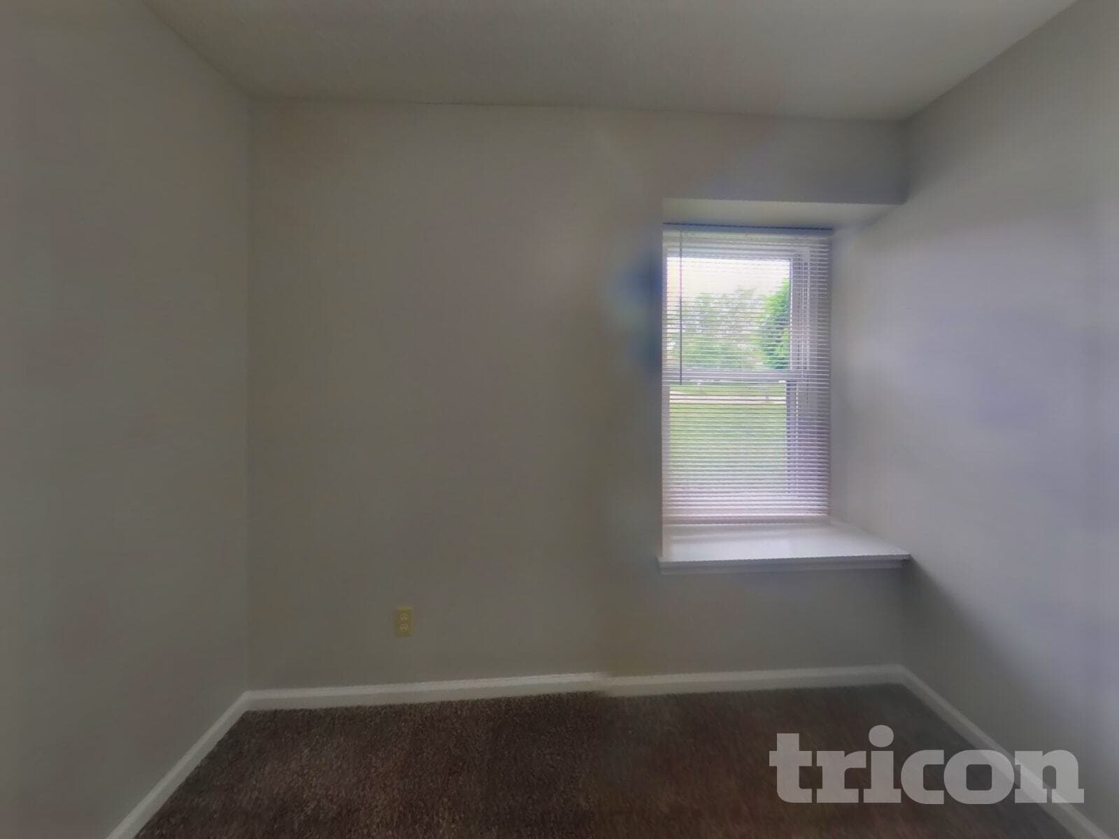 Building Photo - 5220 Tamarisk Ct