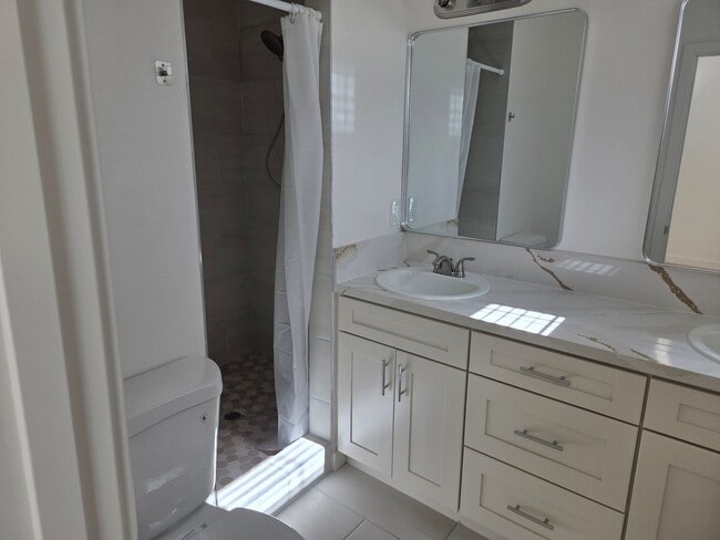 Building Photo - Brand New Two Bedroom Two Bathroom ADU