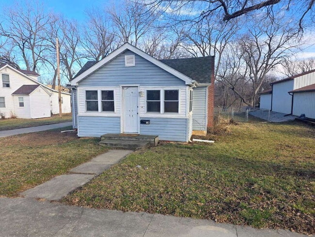 Building Photo - 114 N 5th St