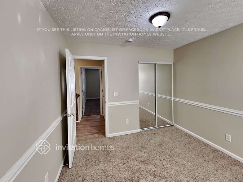 Building Photo - 131 Oak Grove Pl