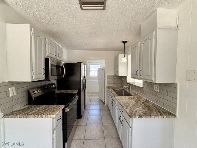 Building Photo - 2990 10th St N