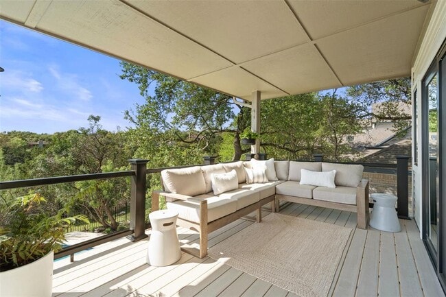 Building Photo - 5914 Cape Coral Dr