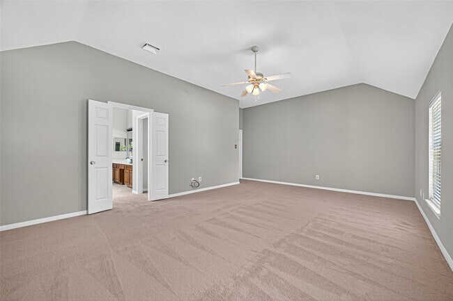 Building Photo - 2710 Double Lake Dr