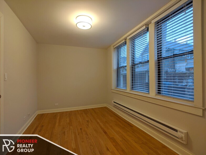 Building Photo - 2329 N Rockwell St