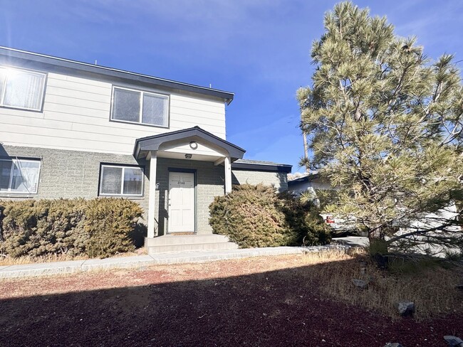 Building Photo - For Lease Near UNR - 2 Bed, 1.5 Bath with ...