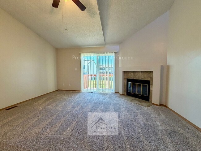 Building Photo - 2366 Lexington Village Ln