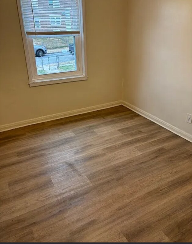 Building Photo - 752X Lange St