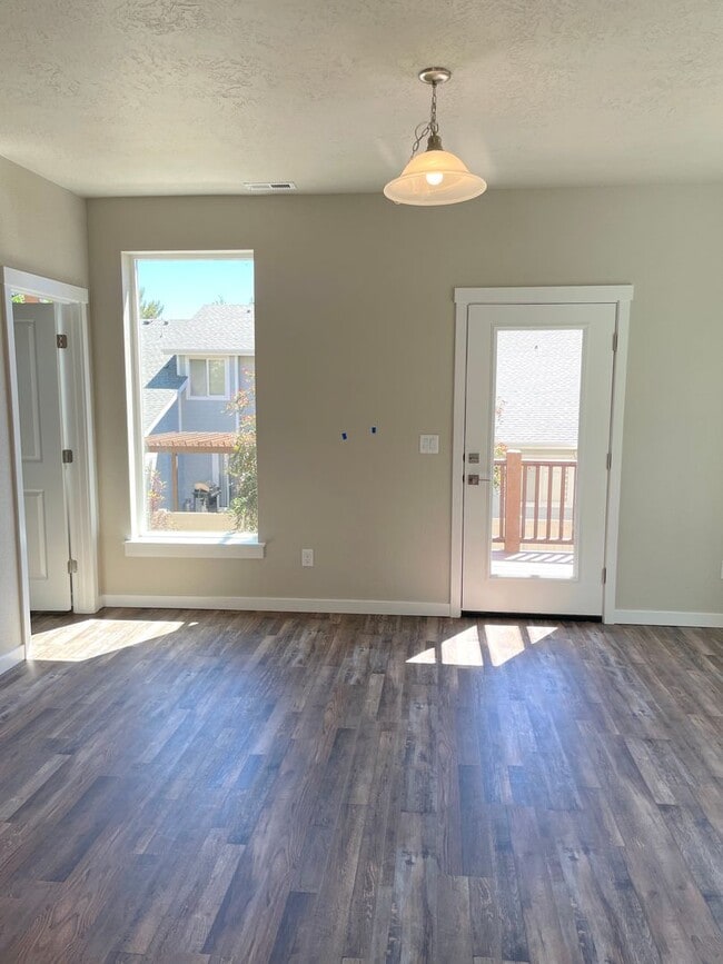 Building Photo - Beautiful 4-Bedroom Home in West Boise