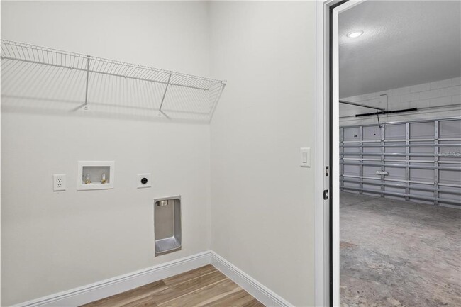 Building Photo - 265 Marion Oaks Manor