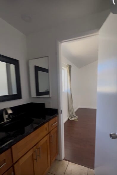 Building Photo - 2510 Voorhees Ave
