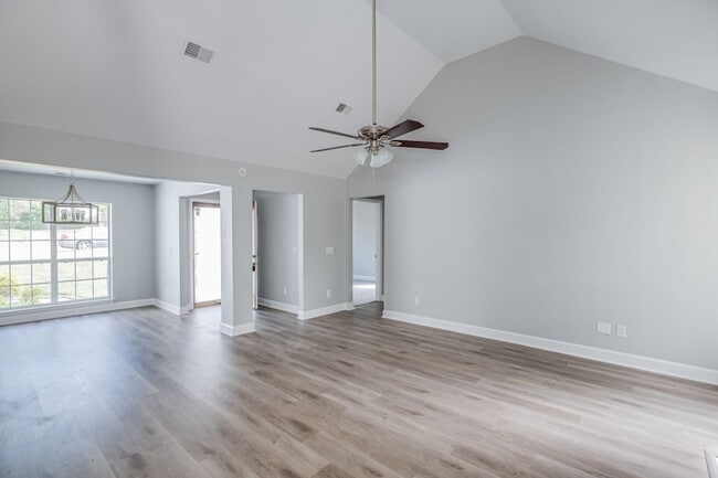 Building Photo - 1449 Brighton Cir