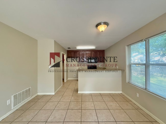 Building Photo - Tour Today! 2 Bedroom, 2 Bathroom Duplex!