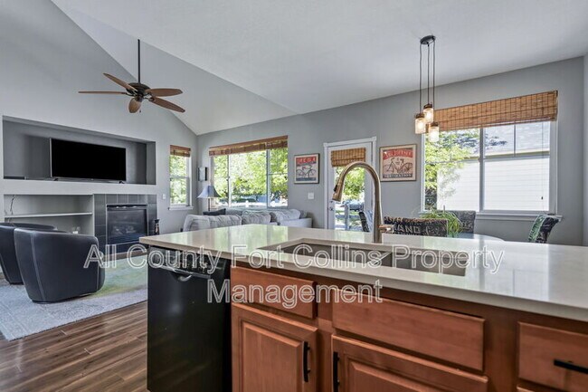 Building Photo - 2333 Windrow Dr