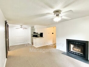 Building Photo - 568 Candle Ln