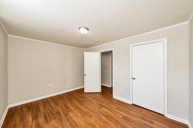 Building Photo - Beautifully Renovated Docena Home – Pet Friendly & Move-In Ready!