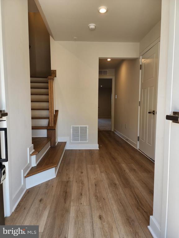 Building Photo - 149 Glory Maple Ln