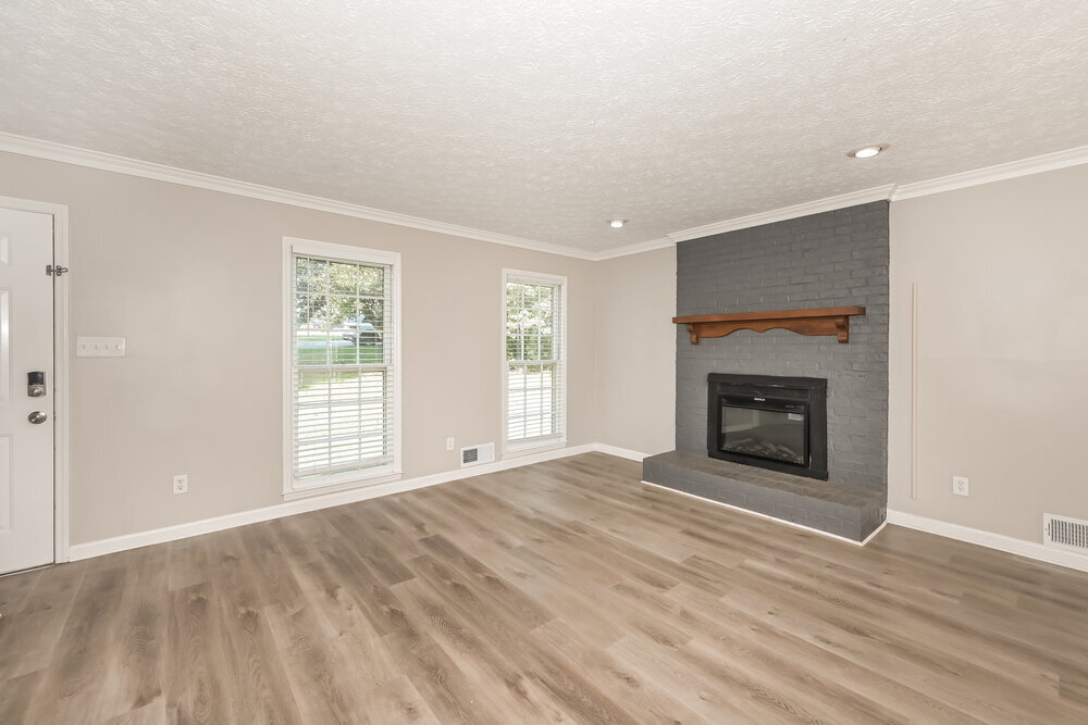 Building Photo - 529 Valleyview Dr