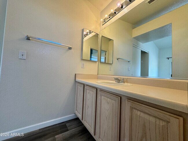 Building Photo - 2380 E Derringer Way