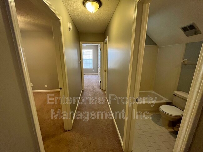 Building Photo - 3061 Ultragreen Ln