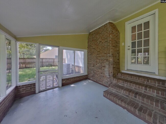 Building Photo - 116 Glenshannon Dr