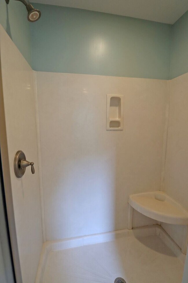 Building Photo - 2716 Heyward St