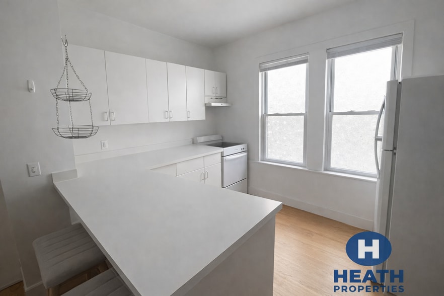 Building Photo - 530 Cambridge St