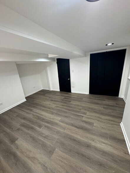 Building Photo - 5510 N Spaulding Ave