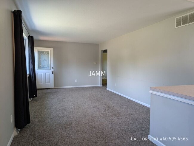 Building Photo - 6181 Zehman Dr