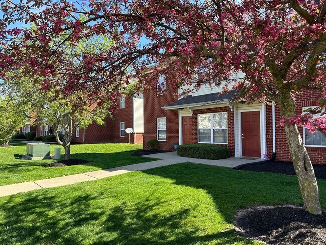 Building Photo - 6010 Castleford Dr