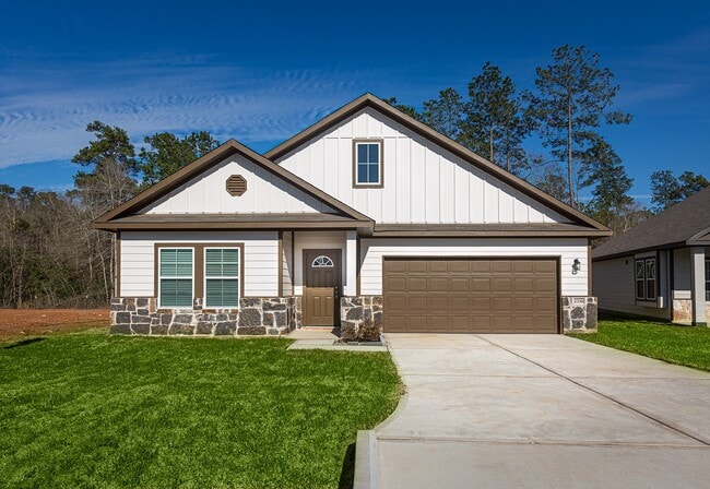 Primary Photo - 2336 Cedar Pl Dr