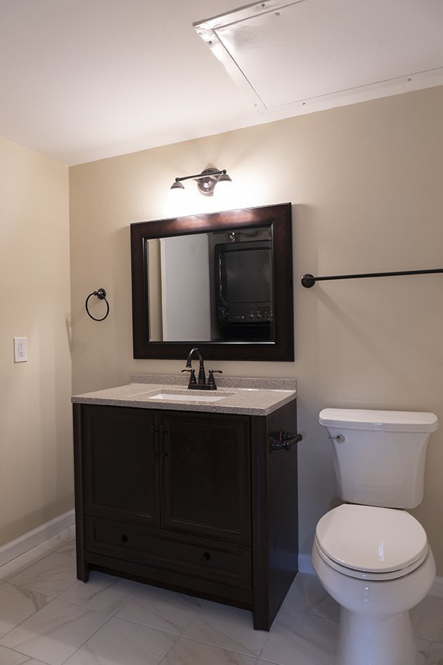 Building Photo - 1 bedroom 1 bath first floor condo unit | ...