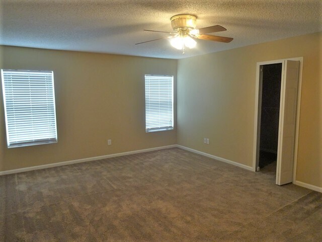 Building Photo - 2737 Taylor Hill Dr