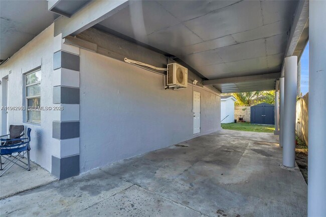 Building Photo - 26620 SW 136th Ave