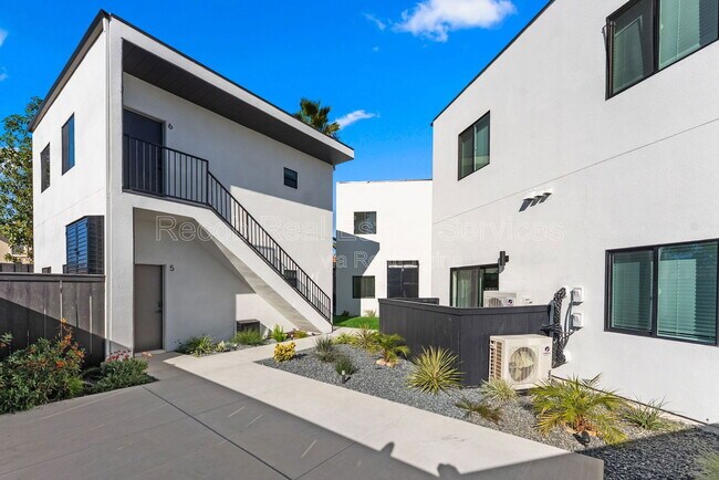 Building Photo - 8353 Ivory Coast Dr